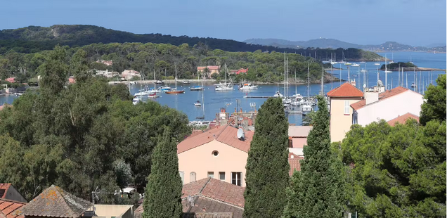 Vue du port Porquerolles